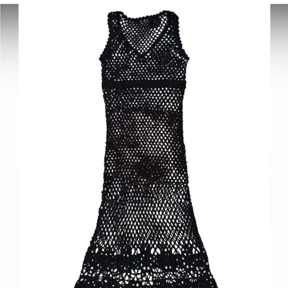 Lulus NWT Beach for the Stars Crochet Mesh Midi Pool
Swim Cover-Up, Black, L/XL - Picture 7 of 10
